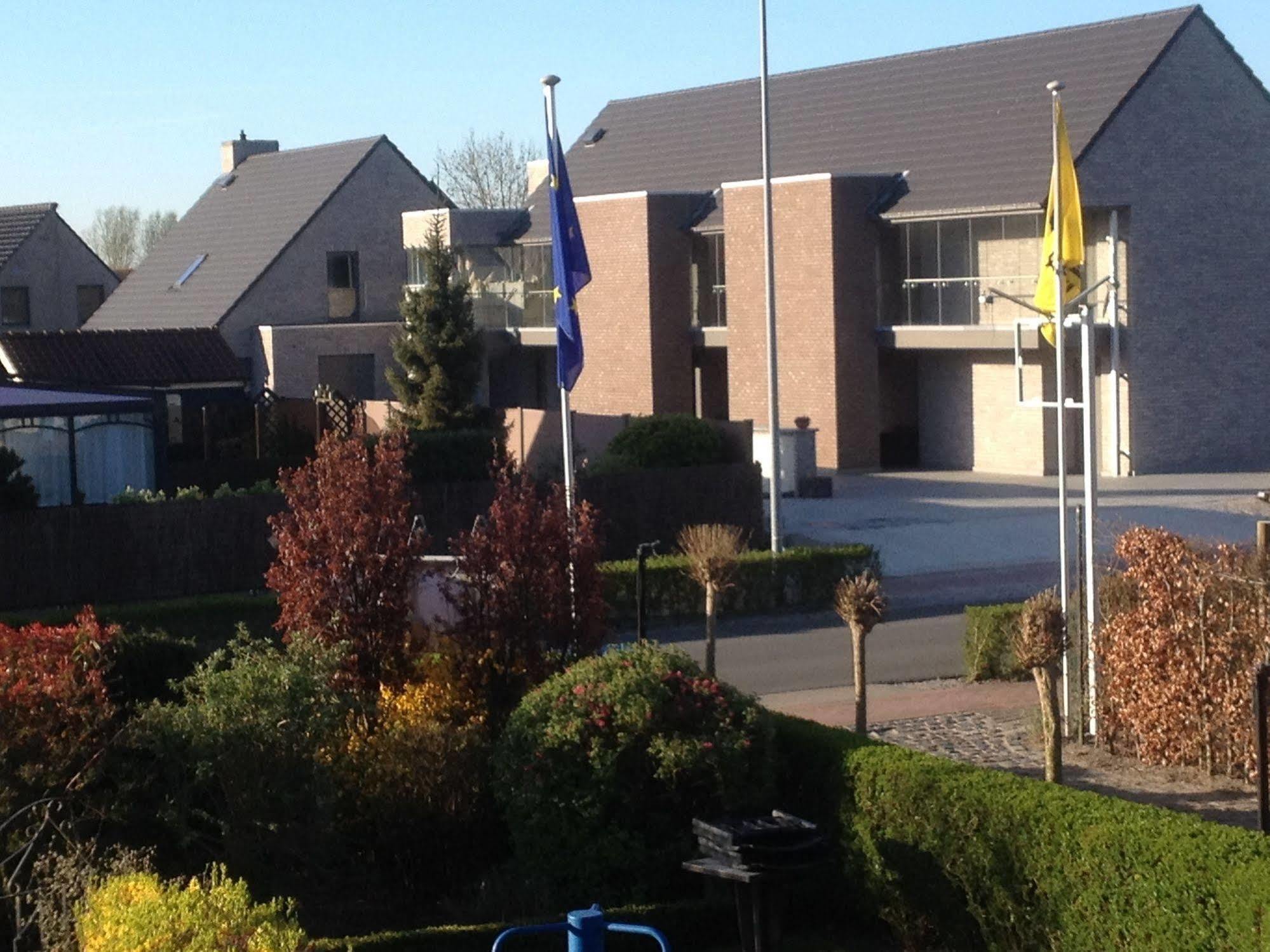 Logies Ternier Bed & Breakfast Nieuwpoort Eksteriør bilde